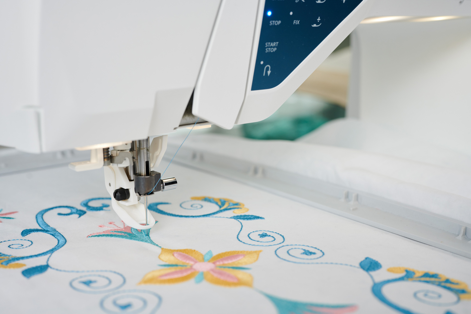 Runout Model! Husqvarna Designer Sapphire 85 Sewing and Embroidery Machine - Image 2